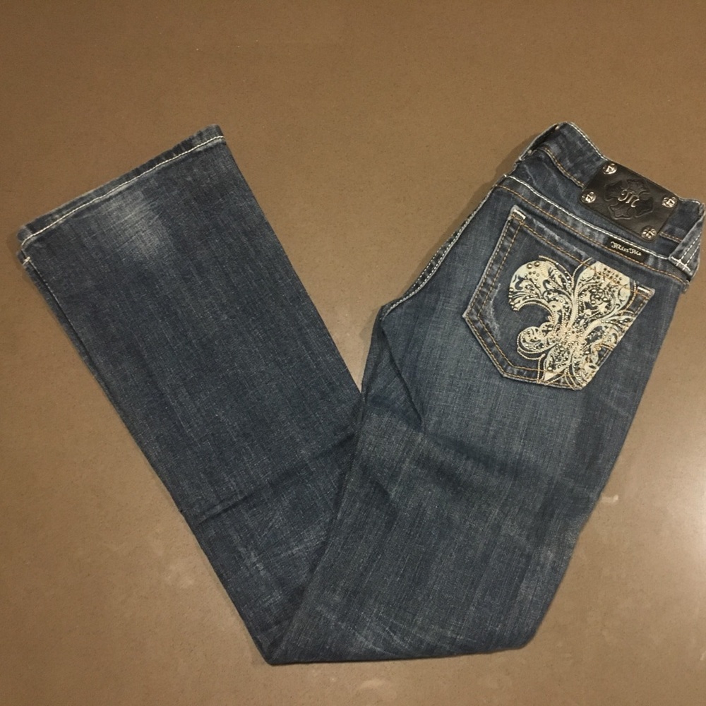 Miss Me Embellished Boot Cut Jeans- Size 25 ⚜️